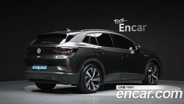 Volkswagen ID.4 — Фото автомобиля 2