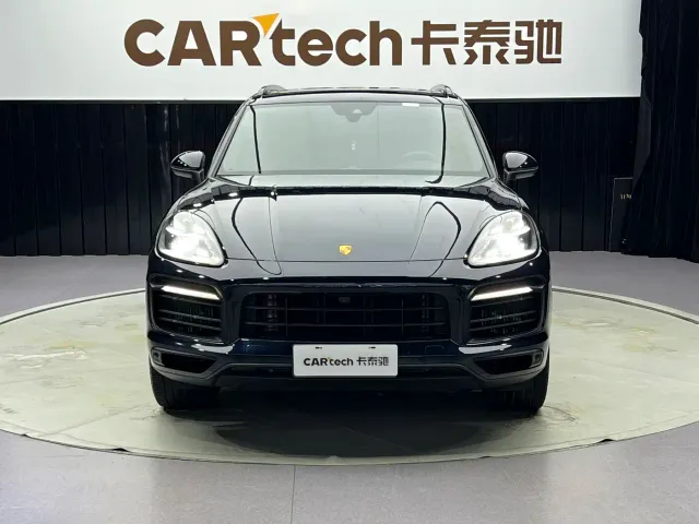 Porsche Cayenne — Фото автомобиля 6