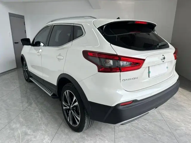 Nissan Qashqai — Фото автомобиля 4