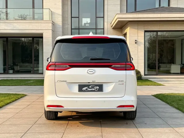 GAC Trumpchi M6 — Фото автомобиля 5
