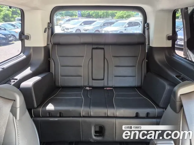 Hyundai Staria Staria — Фото автомобиля 13