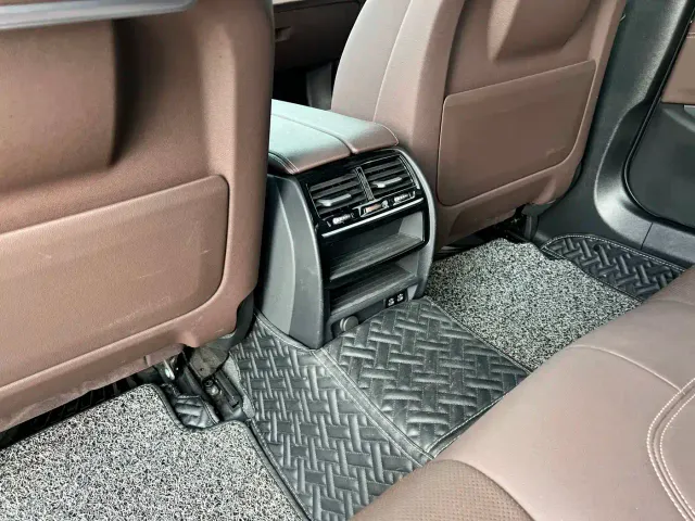 BMW 5 Series — Фото автомобиля 8
