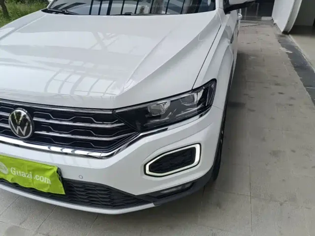 Volkswagen T-Roc — Фото автомобиля 17