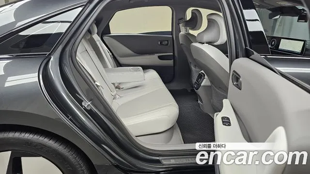 Hyundai Ioniq6 — Фото автомобиля 9