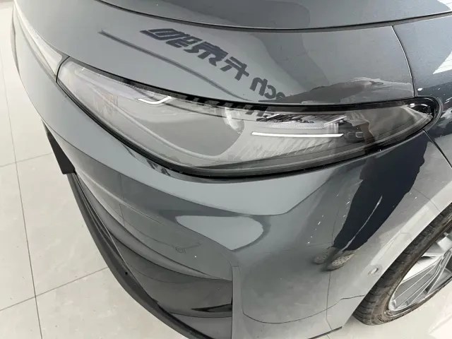 Leapmotor C10 — Фото автомобиля 16