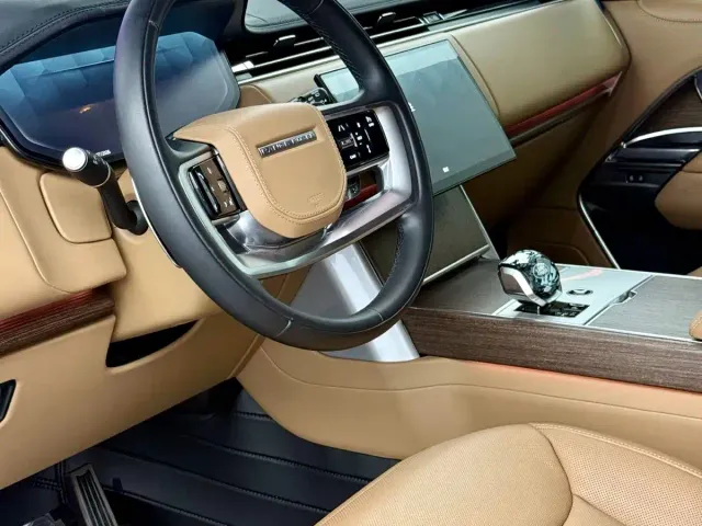 Land Rover Range Rover — Фото автомобиля 10