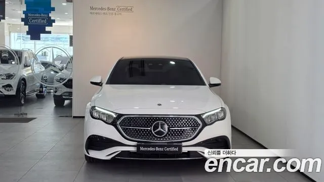 Mercedes-Benz E-Class — Фото автомобиля 2