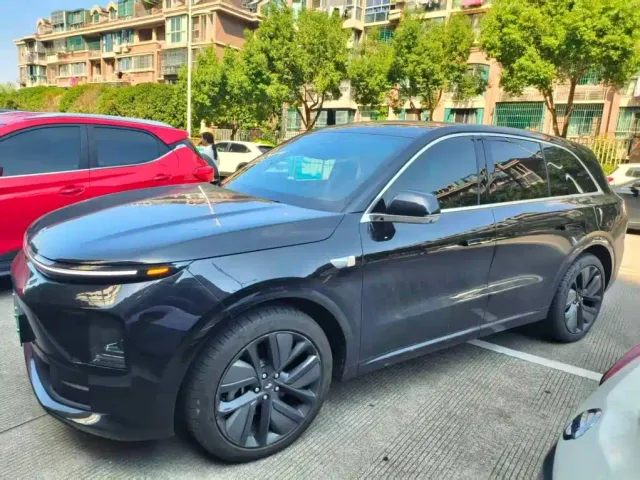 Li Auto L6 — Фото автомобиля 2