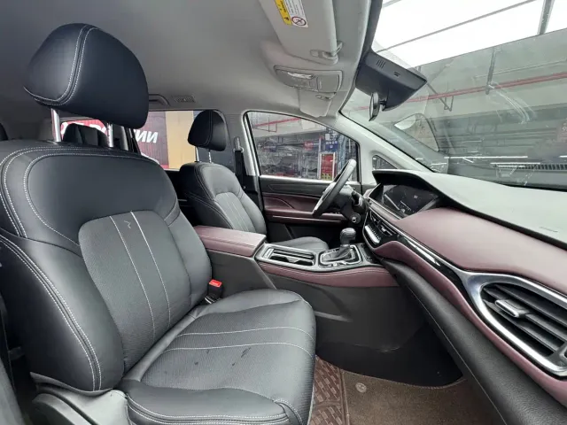 GAC Trumpchi M6 — Фото автомобиля 17