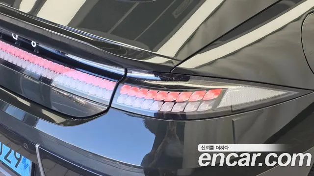 Hyundai Ioniq 6 — Фото автомобиля 8