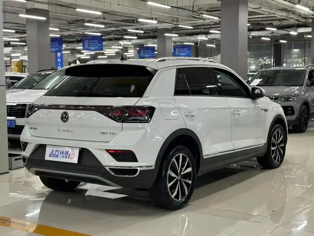 Volkswagen T-Roc — Фото автомобиля 10