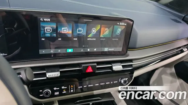 Kia Sportage Бензин 1.6 турбо 2WD — Фото автомобиля 3