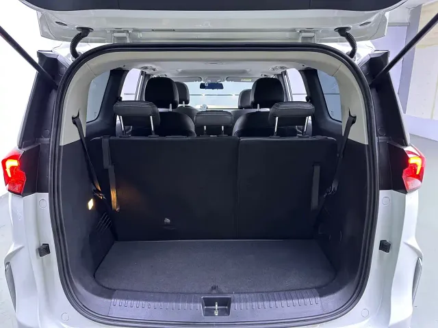 Maxus Dajia 5 — Фото автомобиля 15