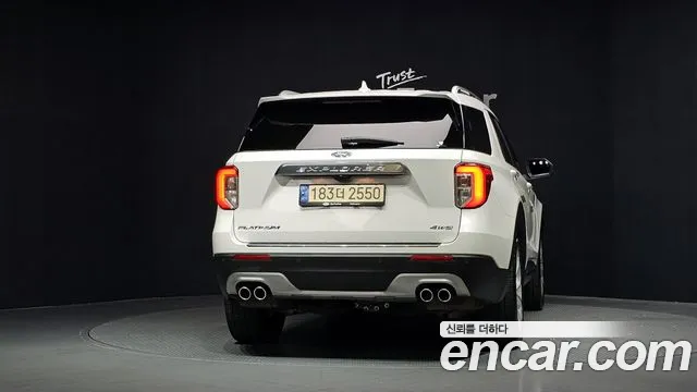 Ford Explorer Generation 6 — Фото автомобиля 4