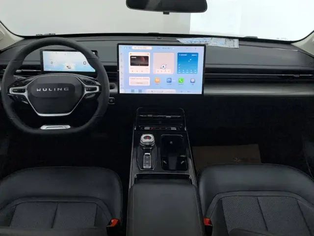 Wuling Starlight — Фото автомобиля 12
