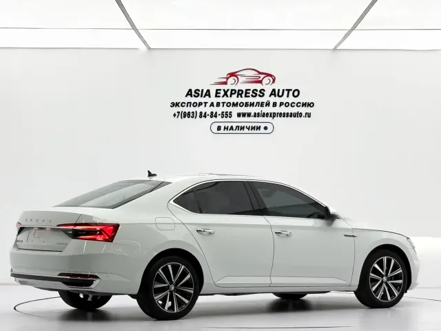 Skoda Superb — Фото автомобиля 4