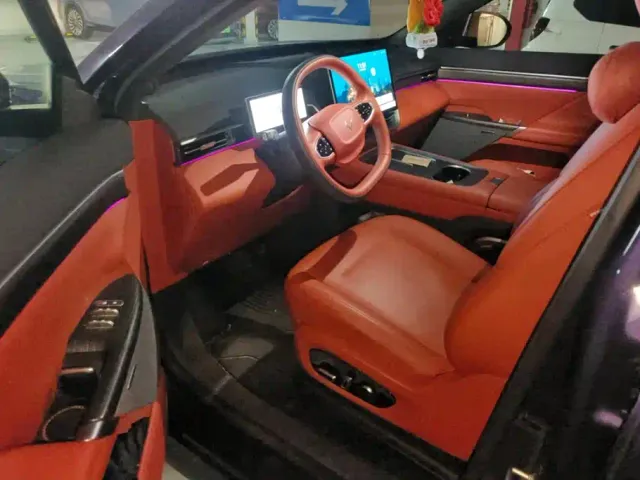 Dongfeng eπ 008 — Фото автомобиля 9