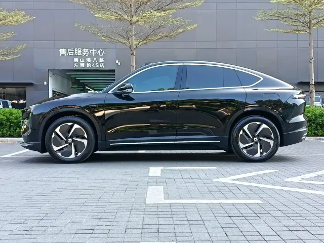 Nio EC6 — Фото автомобиля 25