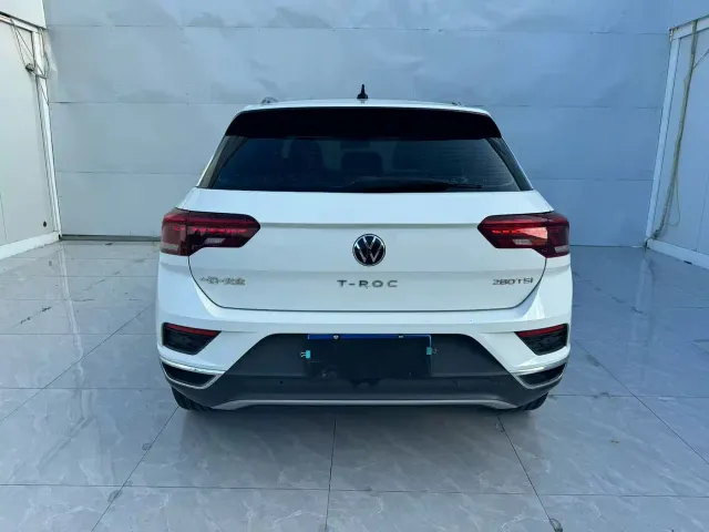 Volkswagen T-Roc — Фото автомобиля 8