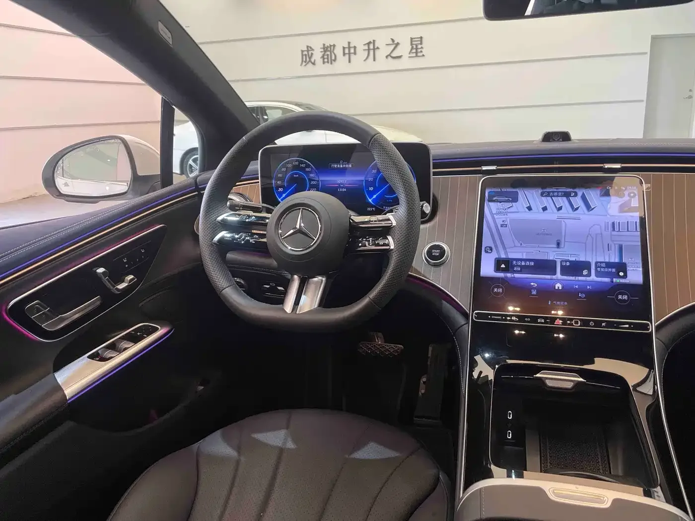 Mercedes-Benz Mercedes-Benz EQE 2025 Model 500 4MATIC Luxury Edition — Фото автомобиля 14