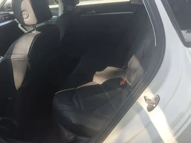 Volkswagen Lavida 2024 Model 300TSI DSG Starlight Leading Edition — Фото автомобиля 11