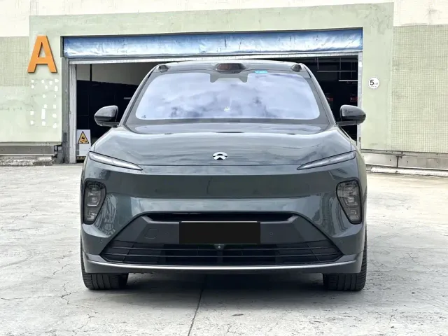 Nio ES8 — Фото автомобиля 5