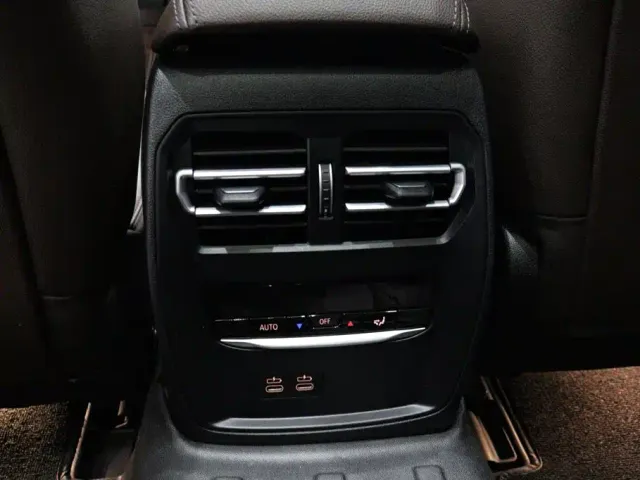 BMW i3 — Фото автомобиля 8