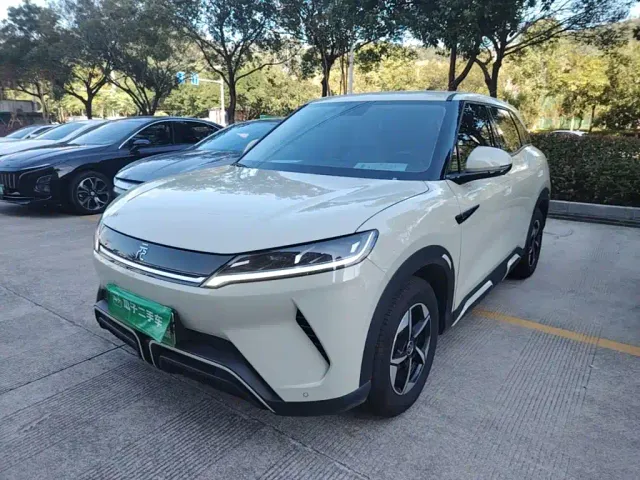 Фотография автомобиля — BYD Yuan UP