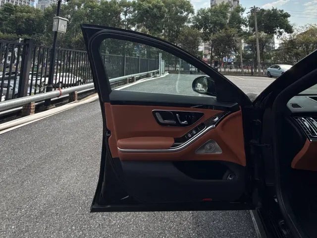 Mercedes-Benz S-Class — Фото автомобиля 7