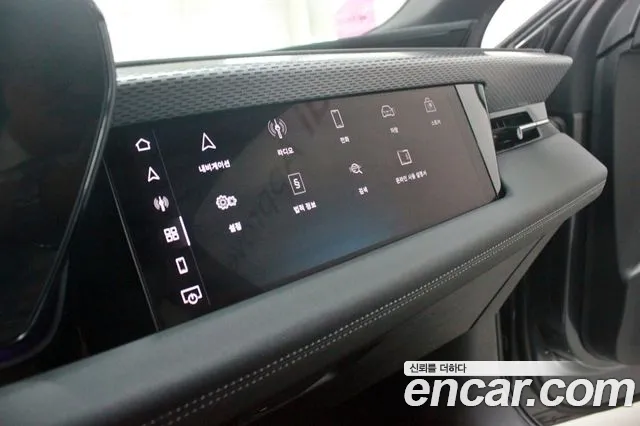 Audi A6 e-Tron — Фото автомобиля 15