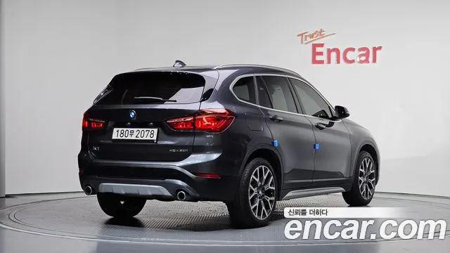 BMW X1 — Фото автомобиля 2