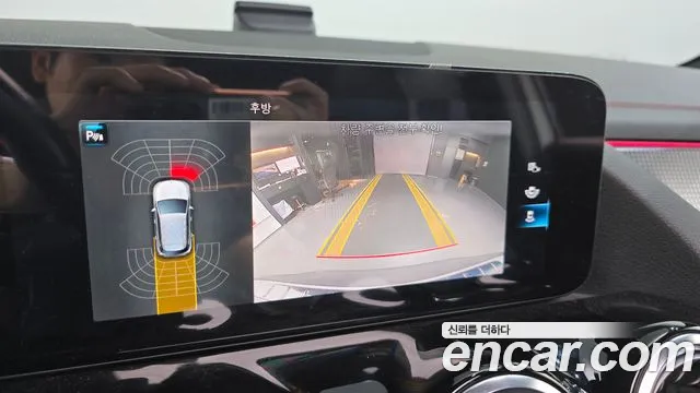 Mercedes-Benz EQA — Фото автомобиля 14