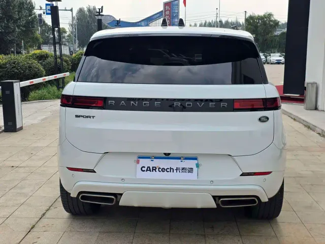 Land Rover Range Rover Sport — Фото автомобиля 4