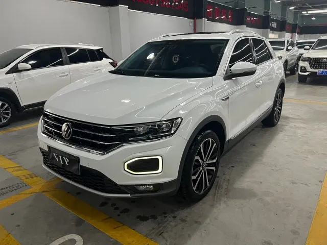 Фотография автомобиля — Volkswagen T-Roc