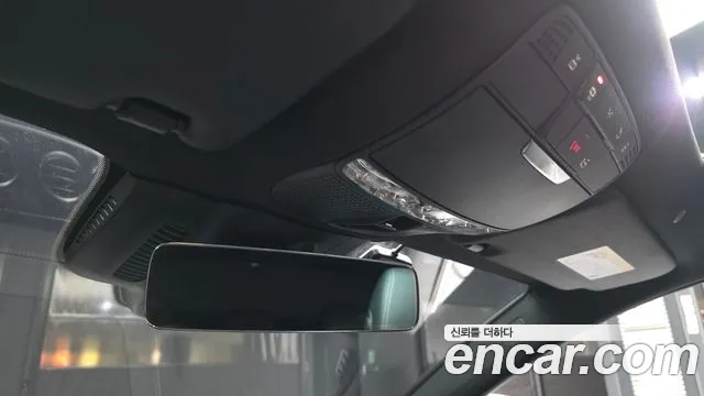 Mercedes-Benz E-Class — Фото автомобиля 27