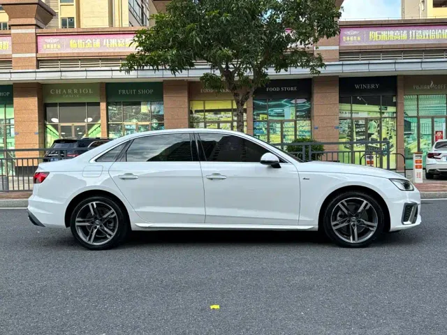 Audi A4L — Фото автомобиля 10