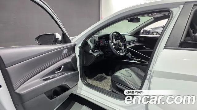 Hyundai AVANTE Новый Avante (CN7) — Фото автомобиля 10