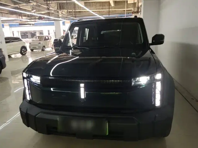 iCAR 03 — Фото автомобиля 2