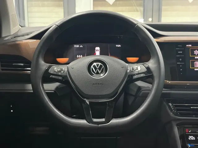 Volkswagen Tharu — Фото автомобиля 7