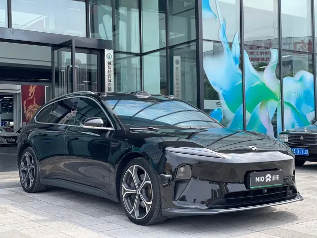 Nio ET5 Touring — Фото автомобиля 3