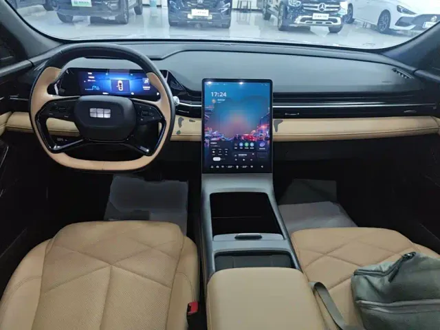 Geely Galaxy L6 — Фото автомобиля 9