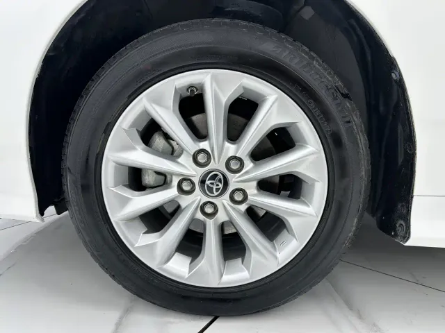 Toyota Corolla — Фото автомобиля 12