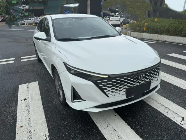 Changan Raeton Plus — Фото автомобиля 3