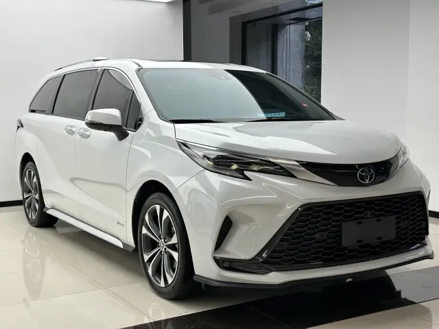 Toyota Granvia — Фото автомобиля 3