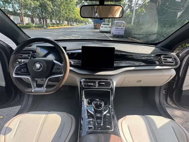 BYD Qin PLUS — Фото автомобиля 6