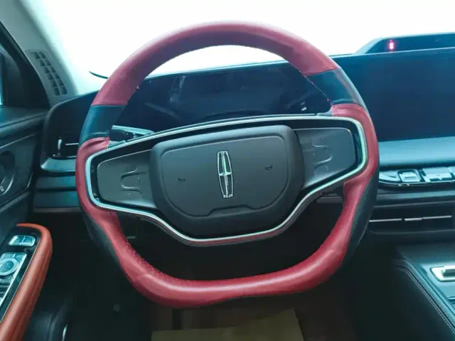 Lincoln Z — Фото автомобиля 15