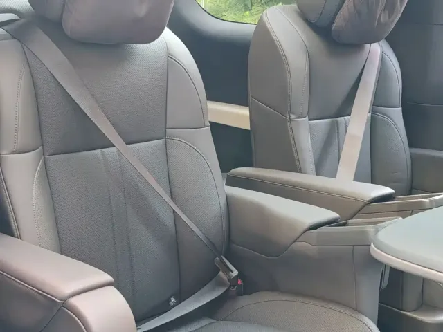 Li Auto MEGA — Фото автомобиля 23