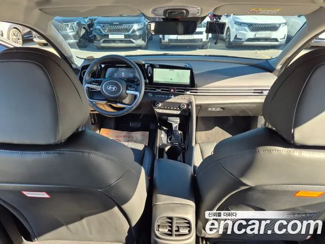 Hyundai Avante CN7 — Фото автомобиля 13