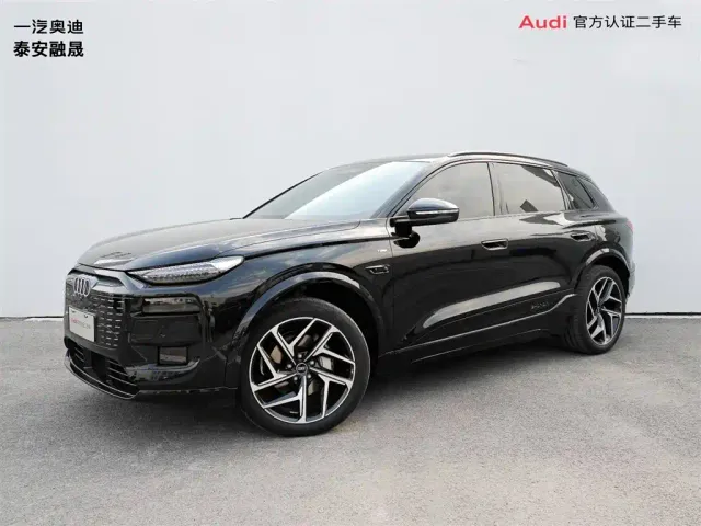 Фотография автомобиля — Audi Q6L e-tron