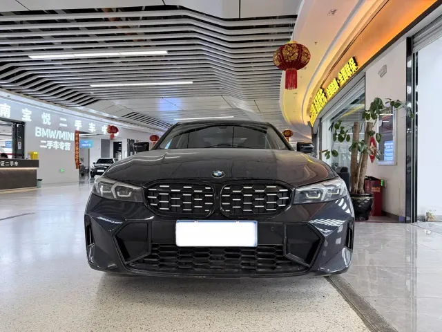 BMW 3 Series — Фото автомобиля 2